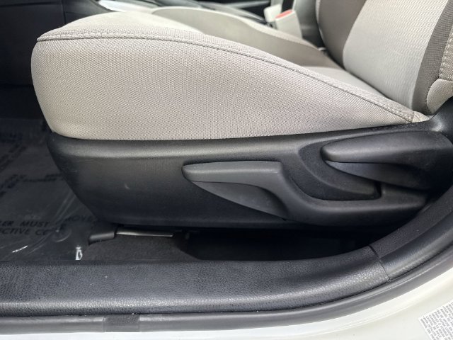 Used 2017 Toyota Corolla LE w/ Carpet Mat Package (TMS) FWD image 20