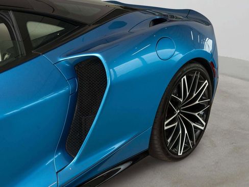 Used 2023 McLaren GT RWD image 35