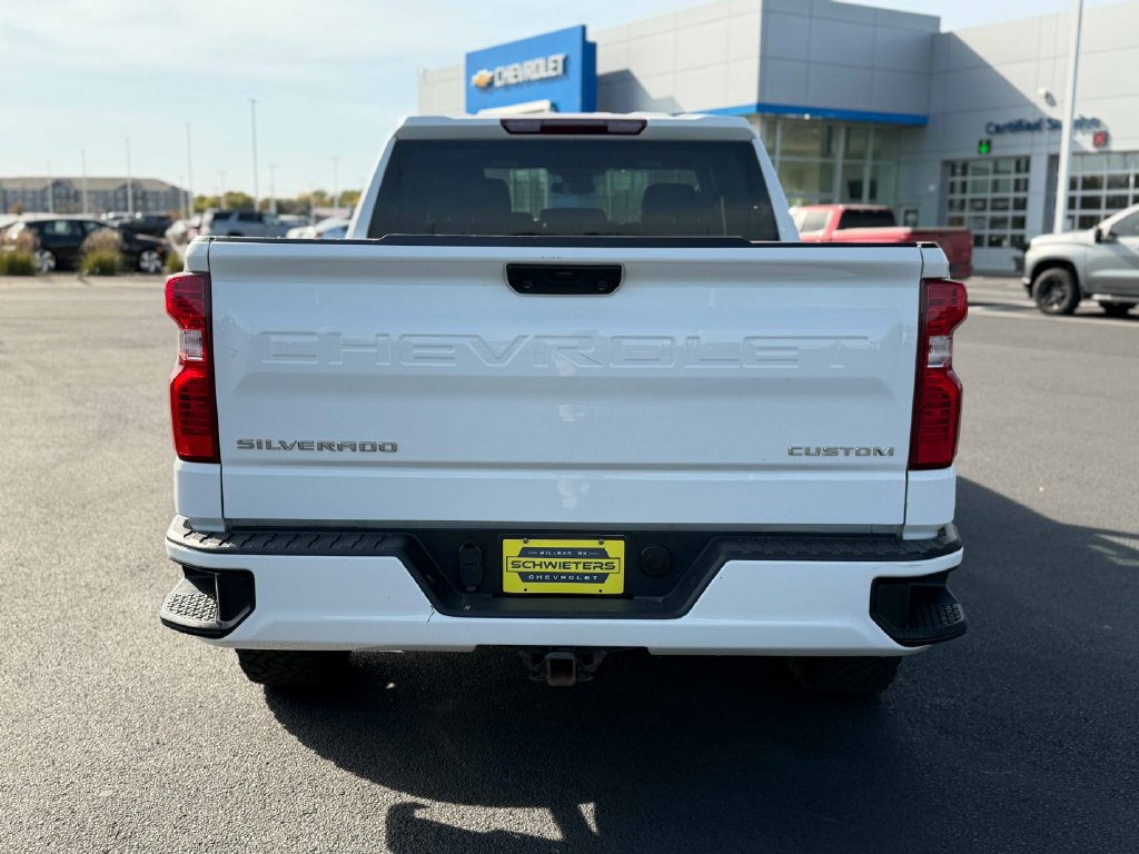 Used 2023 Chevrolet Silverado 1500 Custom AWD/4WD image 8