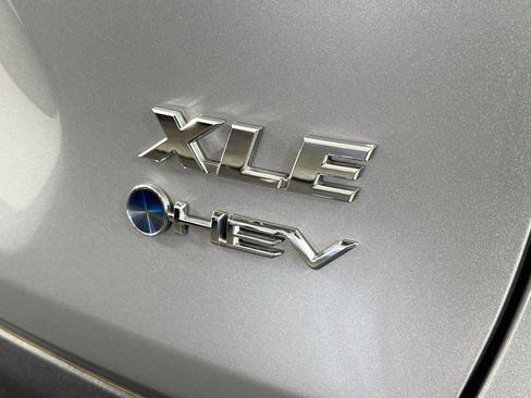 Certified 2025 Toyota RAV4 XLE w/ Convenience Package AWD/4WD image 15