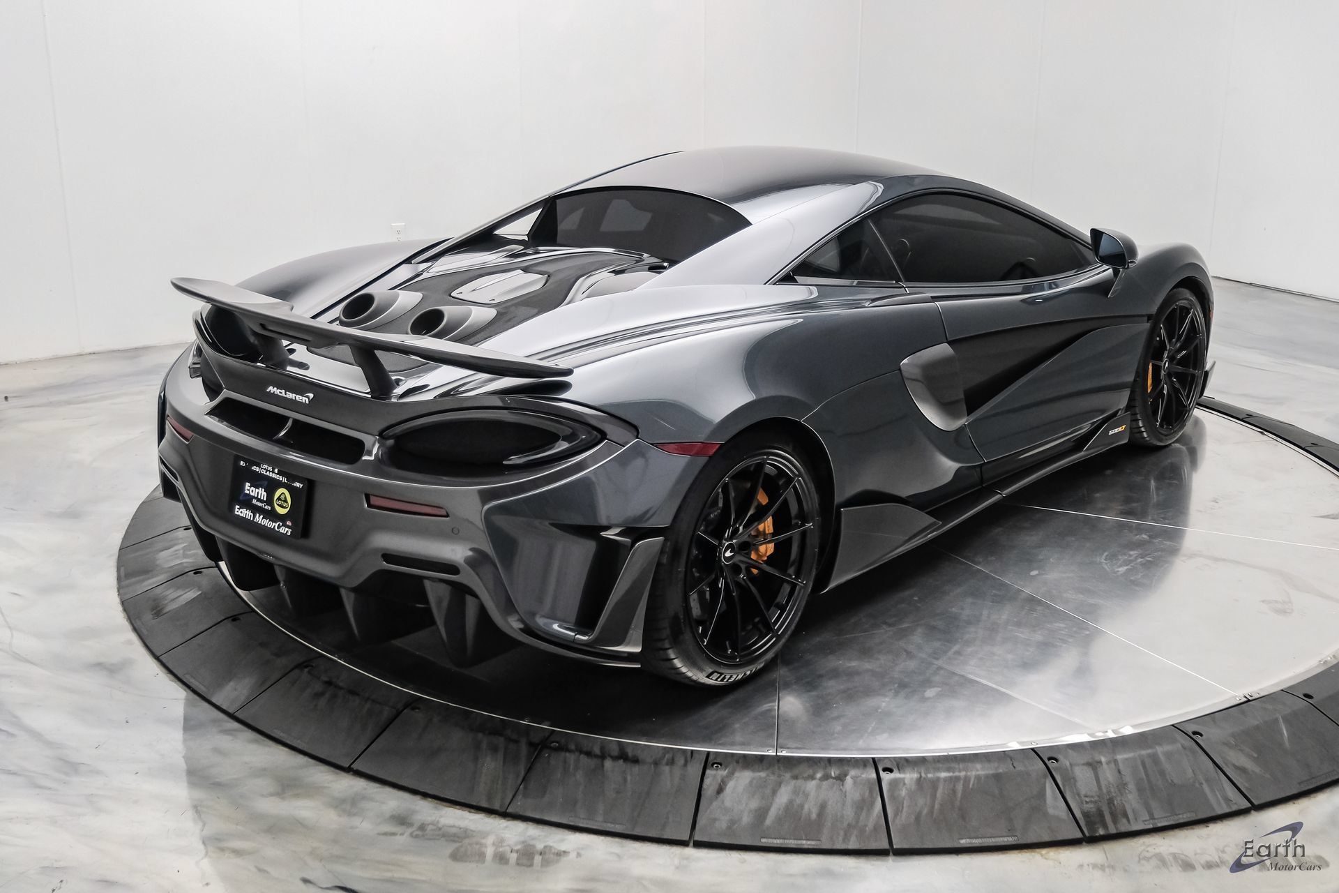Used 2019 McLaren 600LT RWD image 24