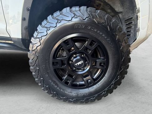 Used 2018 Toyota 4Runner TRD Pro AWD/4WD image 18