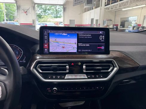 Used 2024 BMW X3 xDrive30i AWD/4WD image 28
