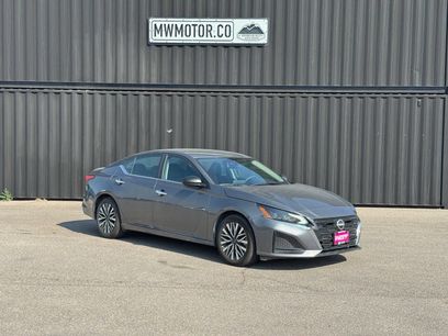 Used 2025 Nissan Altima 2.5 SV