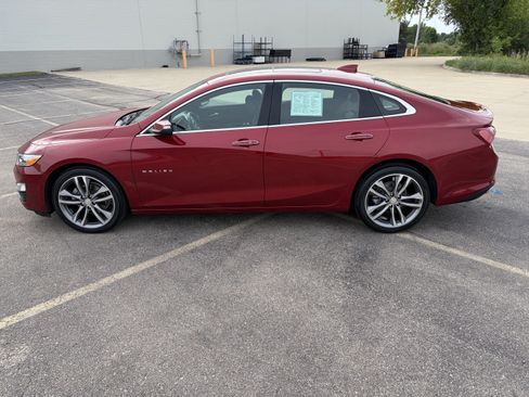 Used 2019 Chevrolet Malibu Premier w/ Sun and Wheel Package FWD image 3