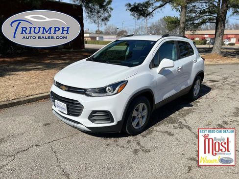 Used 2019 Chevrolet Trax LT w/ LT Convenience Package image 1