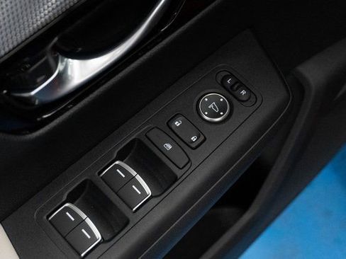 Certified 2025 Honda CR-V EX-L image 16