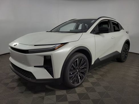 New 2026 Toyota C-HR AWD/4WD image 3