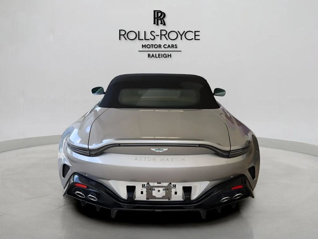 Used 2026 Aston Martin V8 Vantage Convertible RWD image 6