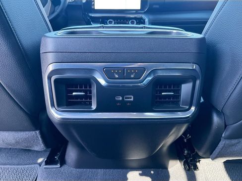 Used 2024 GMC Sierra 1500 Denali w/ Technology Package AWD/4WD image 26
