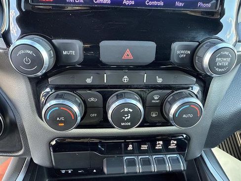 Used 2019 RAM 1500 Big Horn image 29