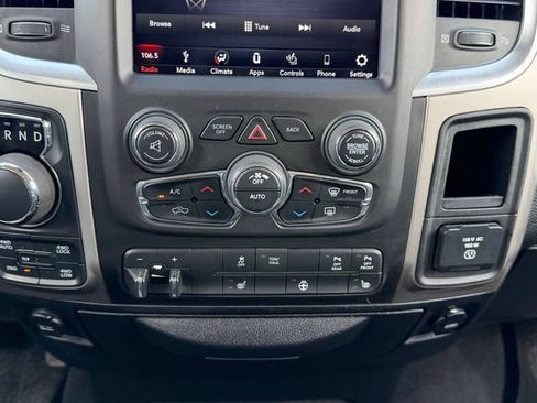 Used 2018 RAM 1500 Big Horn AWD/4WD image 30