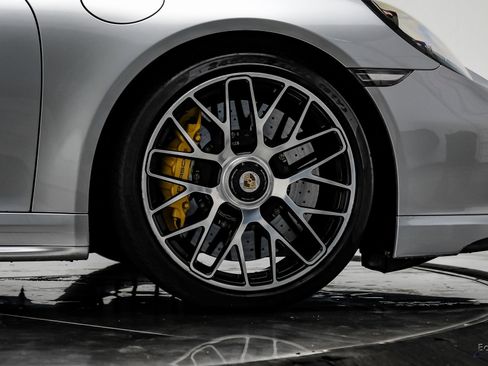 Used 2015 Porsche 911 Turbo S image 81