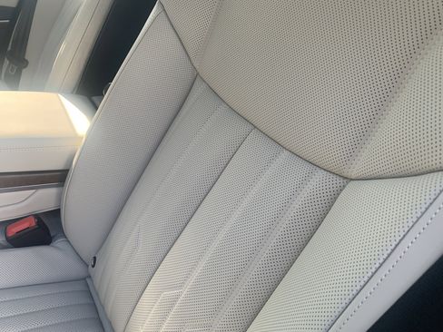 Used 2023 Audi A8 L 3.0T image 50