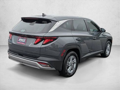 Certified 2026 Hyundai Tucson SE FWD image 5
