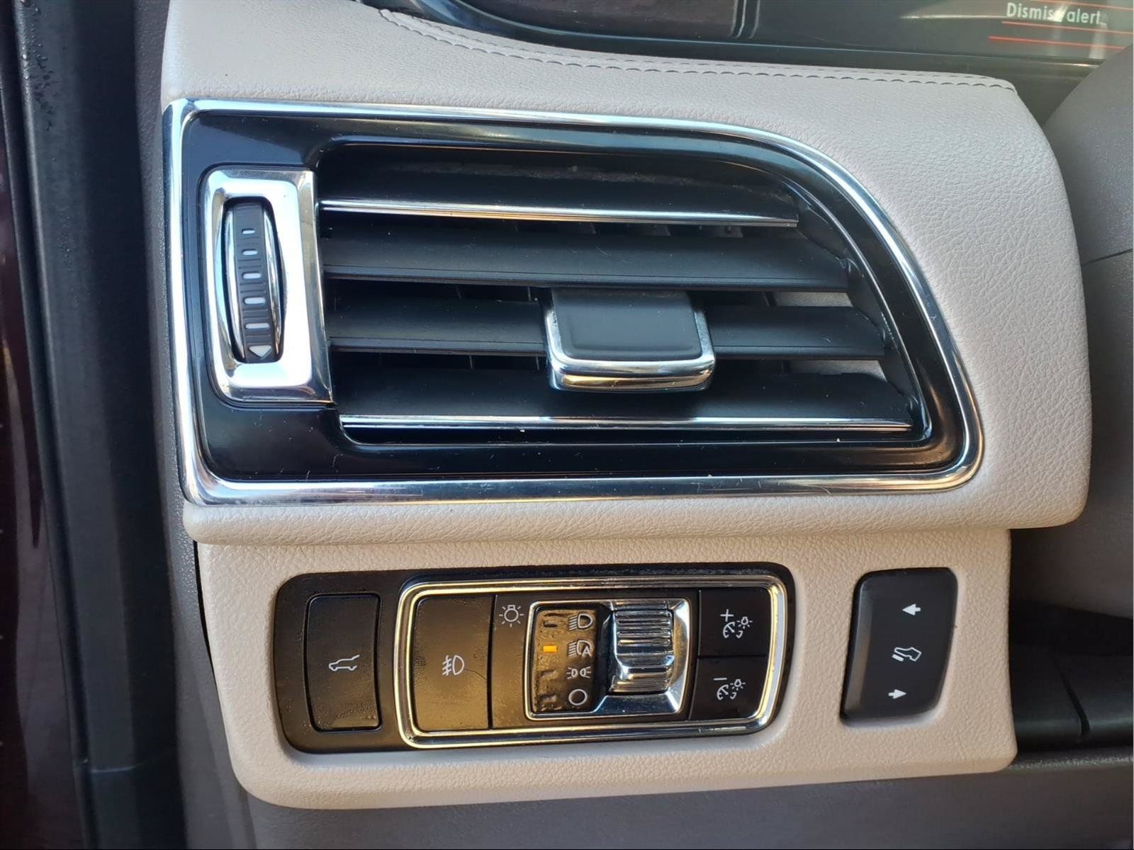 Used 2023 Lincoln Navigator Reserve AWD/4WD image 16