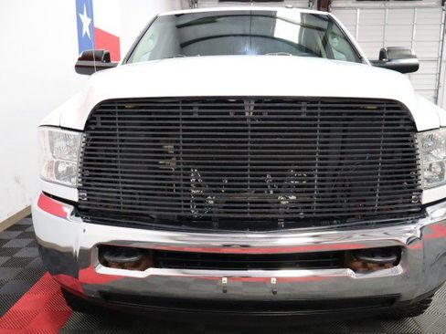 Used 2015 RAM 3500 SLT AWD/4WD image 4