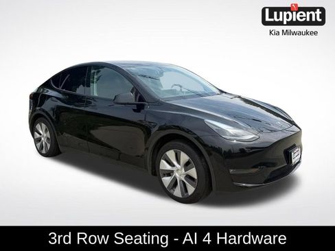 Used 2023 Tesla Model Y Long Range AWD/4WD image 1