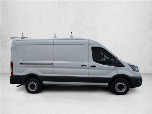 Used 2023 Ford Transit 250 Medium Roof image 4