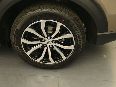New 2026 Ford Explorer ST-Line AWD/4WD image 9