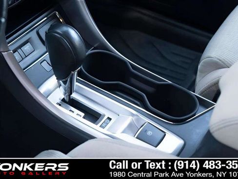 Used 2020 Subaru Ascent Premium w/ Convenience Package image 33