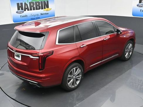 Used 2022 Cadillac XT6 Premium Luxury w/ Technology Package FWD image 23