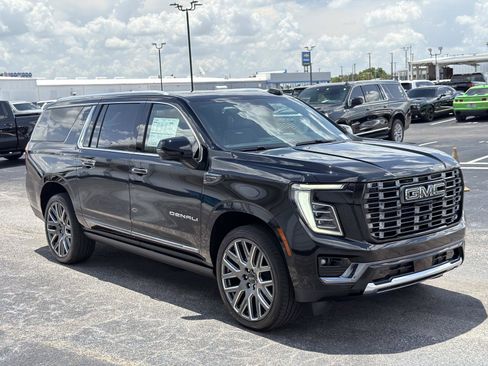 New 2026 GMC Yukon XL Denali Ultimate AWD/4WD image 1