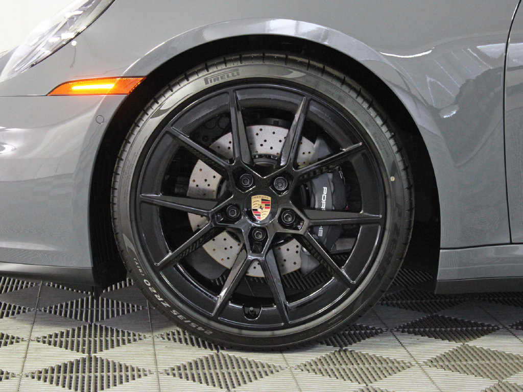 Certified 2025 Porsche 911 Carrera RWD image 14