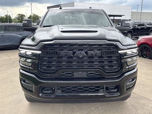 Used 2025 RAM 2500 Limited AWD/4WD image 13