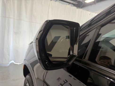Used 2021 Chevrolet Tahoe Z71 AWD/4WD image 15