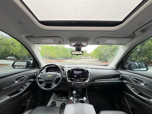 Used 2020 Chevrolet Traverse Premier w/ Redline Edition AWD/4WD image 27