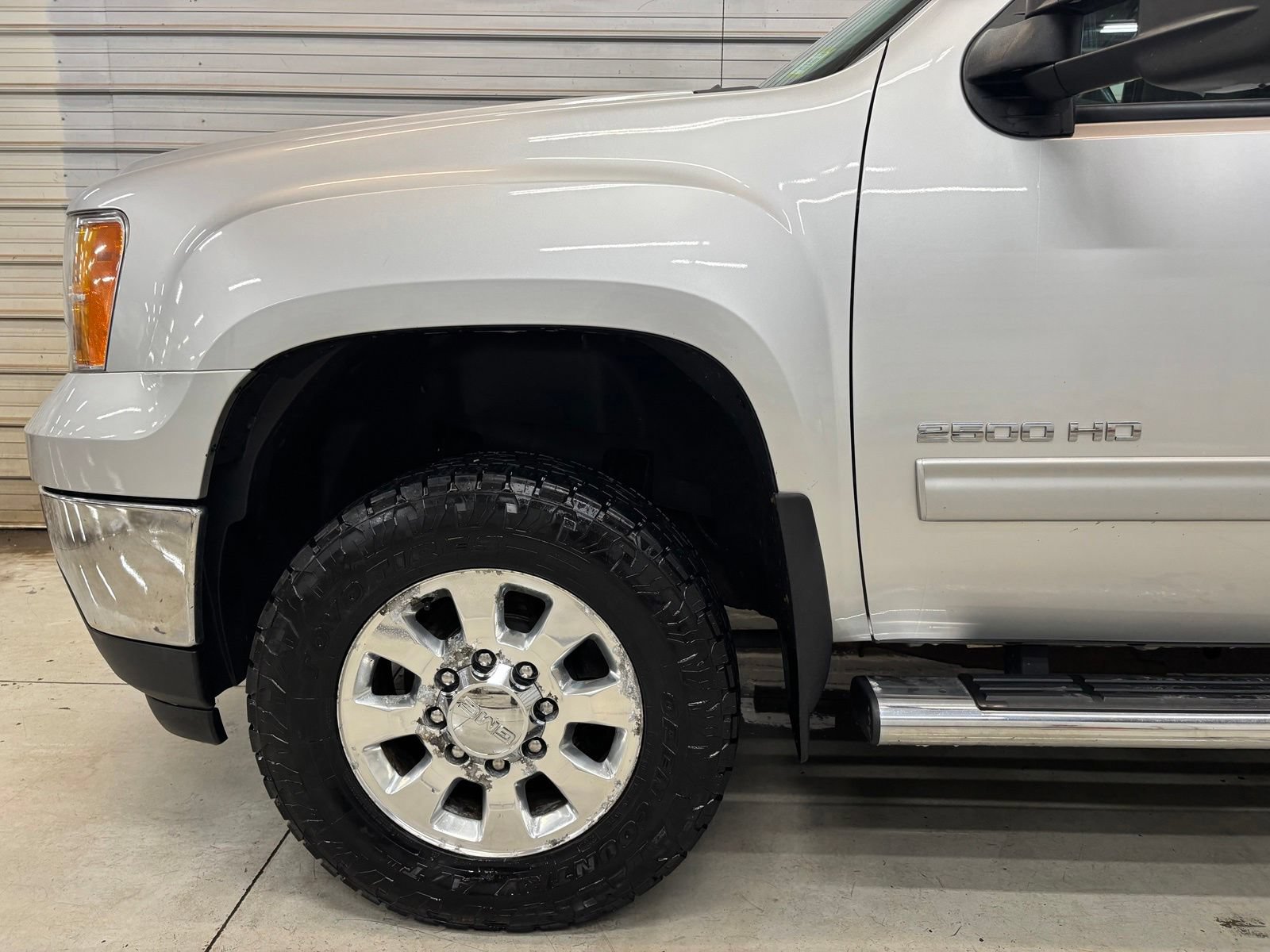Used 2014 GMC Sierra 2500 SLE w/ SLE Preferred Package AWD/4WD image 4