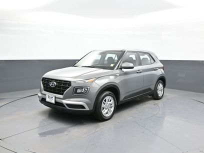 Used 2023 Hyundai Venue SE w/ Cargo Package
