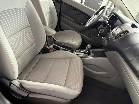 Used 2018 Kia Forte LX w/ LX Popular Package FWD image 17