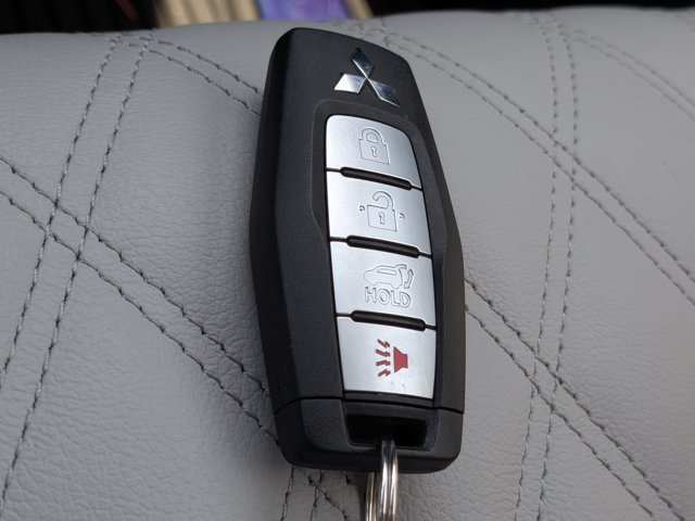 Used 2024 Mitsubishi Outlander SEL FWD image 35