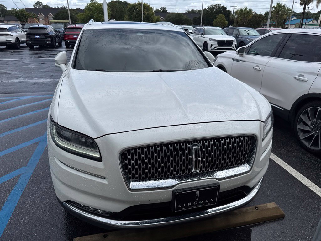 Used 2023 Lincoln Nautilus Reserve w/ Equipment Group 202A AWD/4WD image 3