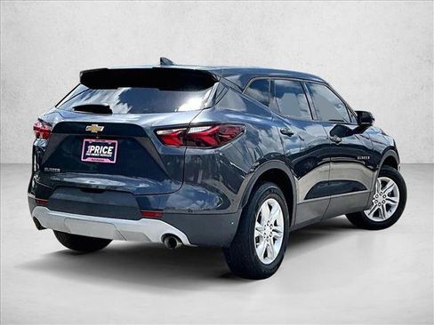 Used 2021 Chevrolet Blazer LT FWD image 2