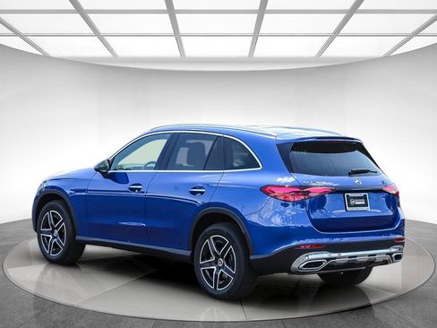 New 2026 Mercedes-Benz GLC 300 image 2