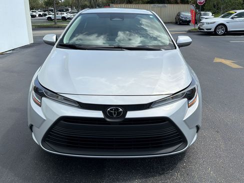Used 2023 Toyota Corolla LE FWD image 6