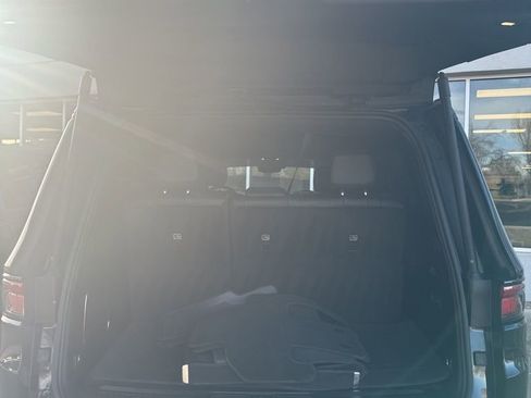 Used 2024 Jeep Wagoneer Series II image 5