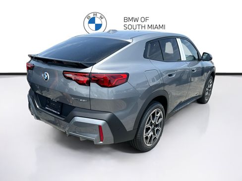 New 2026 BMW X2 xDrive28i w/ Convenience Package AWD/4WD image 4