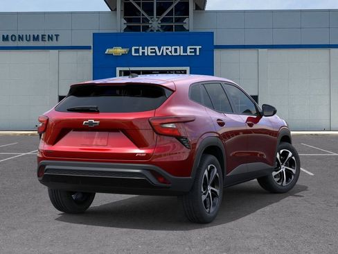 New 2026 Chevrolet Trax RS w/ Sunroof Package FWD image 4