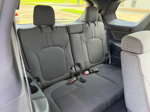 Used 2025 Honda Pilot Sport image 30