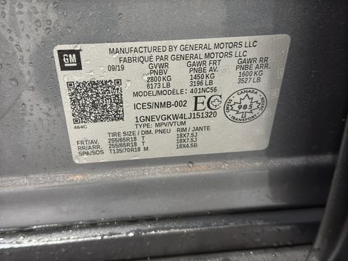 Used 2020 Chevrolet Traverse LT image 42