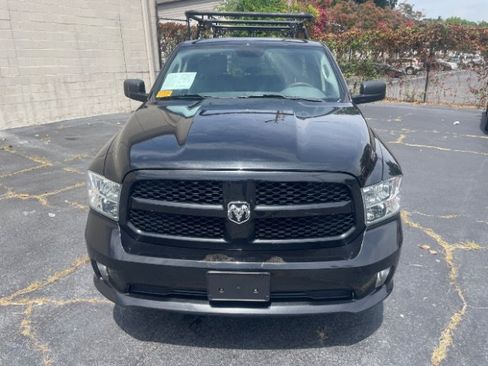 Used 2019 RAM 1500 Express AWD/4WD image 2