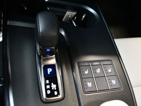 Used 2025 Lexus UX 300h AWD w/ Cold Area Package image 64