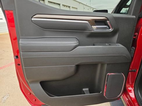 Used 2025 Chevrolet Silverado 1500 RST RWD image 9