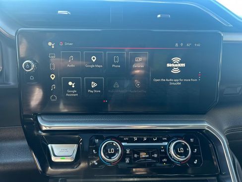 Used 2024 GMC Sierra 1500 Denali w/ Denali Reserve Package AWD/4WD image 16