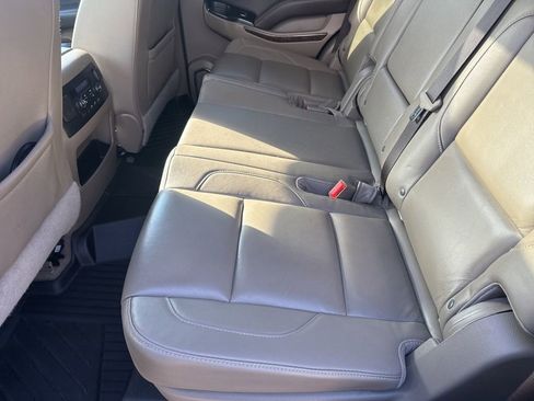 Used 2020 Chevrolet Tahoe LT image 33