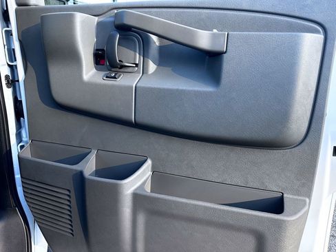 Used 2025 Chevrolet Express 2500 Extended w/ Communications Package image 25